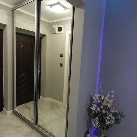 Silver At Just 8 Minutes Distance Of Center