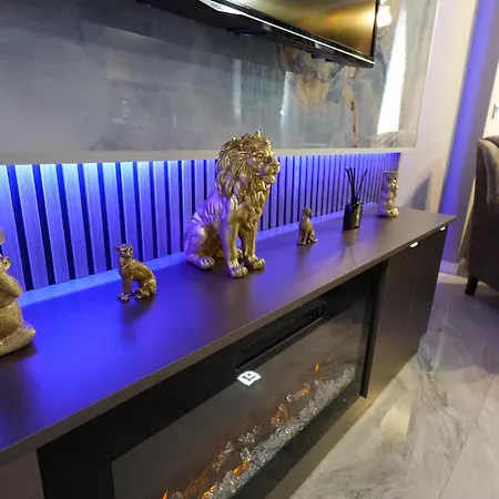 Silver At Just 8 Minutes Distance Of Center * Bükreş