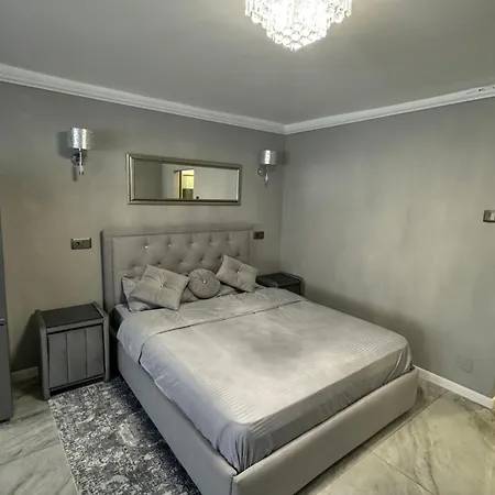 Silver At Just 8 Minutes Distance Of Center *