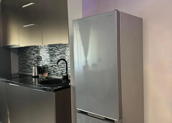 Silver At Just 8 Minutes Distance Of Center