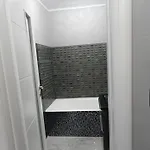 Apartman Silver At Just 8 Minutes Distance Of Center Bukarest